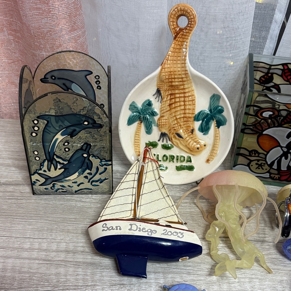 Assorted Nautical Decor Collection - Picture 2 of 7